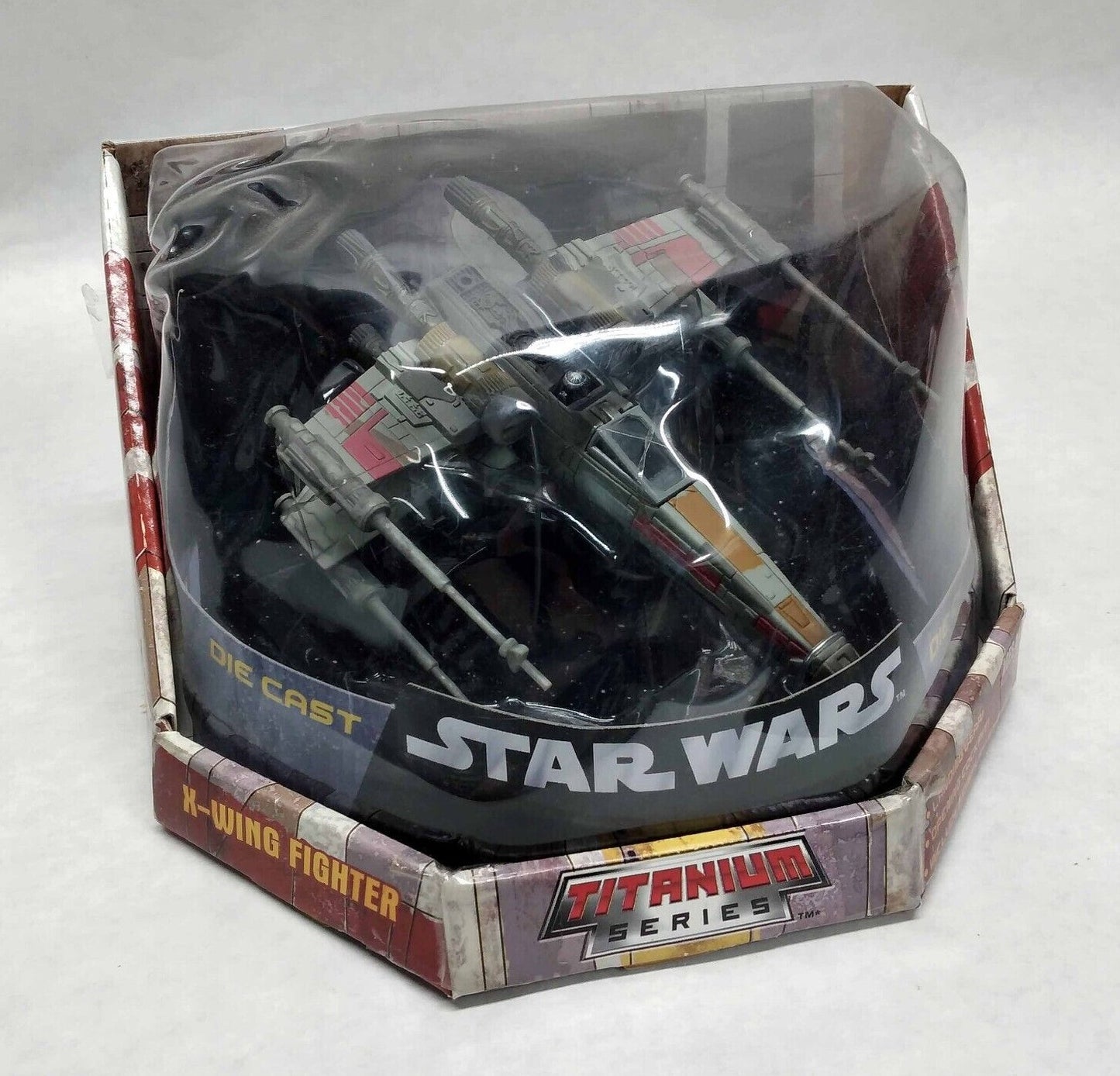 FIG: STAR WARS TITANIUM X-WING FIGHTER DIE CAST HASBRO
