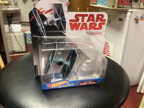 FIG: STAR WARS HOT WHEELS COLLECTION