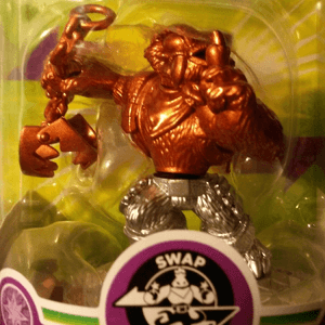 FIG: SKYLANDERS SWAP FORCE (BLUE BASE) - Cap'n Games, Inc.