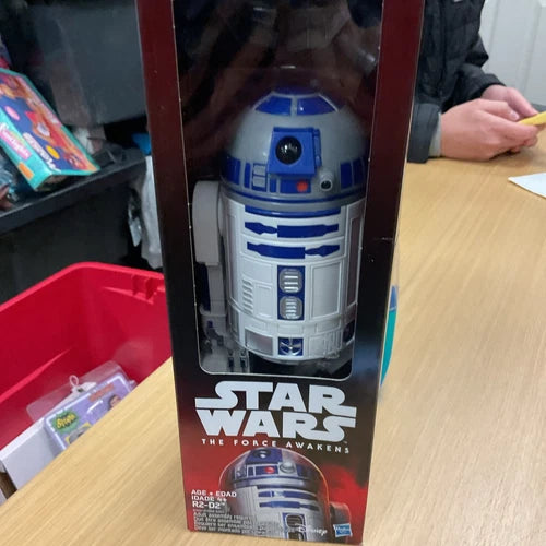 FIG: STAR WARS THE FORCE AWAKENS R2-D2 DROID ACTION FIGURE