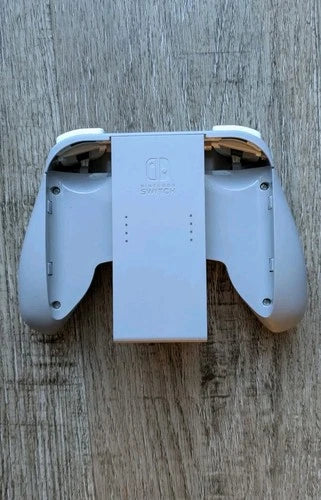 NS: POWER A JOY CON CHARGING GRIP PLUS