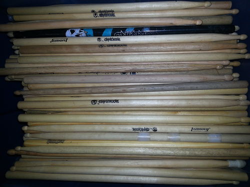 PS2/PS3/360/WII: DRUMSTICKS - PAIR (USED)